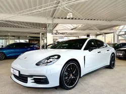 Porsche Panamera 4S