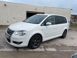 Weiß Gebraucht 2009 VW Touran Highline Van / Kleinbus | 3.990 € (Superpreis)