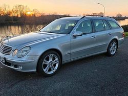 Silber Gebraucht 2005 Mercedes 240 Kombi | 2.400 € (Fairer Preis)