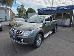 Grün Gebraucht 2017 Mitsubishi L200 Plus Abholung | 12.000 € (Teuer)