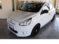 Weiß Gebraucht 2015 Mitsubishi Space Star Diamant Edition Limousine | 4.888 € (Etwas zu teuer)