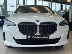 Weiß (alpinweiss iii) Neu 2025 BMW 218 Comfort Edition Van / Kleinbus | 37.400 € (Guter Preis)
