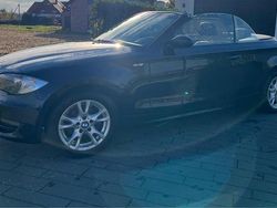 Schwarz Gebraucht 2009 BMW 118 Cabriolet Advantage Cabrio | 5.799 € (Fairer Preis)