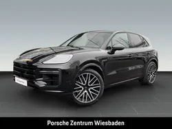 Chromitschwarzmetallic Neu 2025 Porsche Cayenne Turbo E-Hybrid SUV | 217.661 € (Teuer)