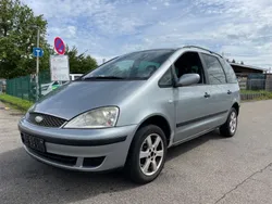 Silber Gebraucht 2004 Ford Galaxy Viva Van / Kleinbus | 980 €
