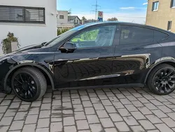 Schwarz Gebraucht 2022 Tesla Model Y Long Range AWD SUV | 39.999 € (Teuer)