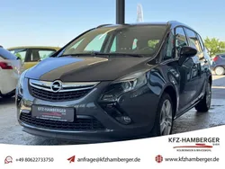 Silber Gebraucht 2015 Opel Zafira Edition Van / Kleinbus | 13.990 €
