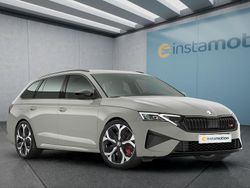 Grau Neu 2025 Skoda Octavia RS Kombi | 43.249 € (Etwas zu teuer)