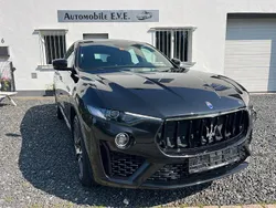 Schwarz Gebraucht 2018 Maserati Levante SUV | 24.990 € (Fairer Preis)