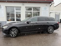 Schwarz Gebraucht 2022 Mercedes E300 Limousine | 29.990 € (Fairer Preis)