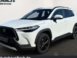 Weiß Gebraucht 2023 Toyota Corolla Cross SUV | 31.870 € (Guter Preis)