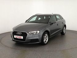 Grau Gebraucht 2019 Audi A3 Comfort Limousine | 19.990 € (Fairer Preis)