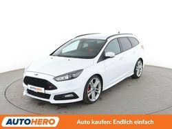 Weiß Gebraucht 2015 Ford Focus ST Kombi | 15.050 € (Etwas zu teuer)