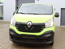 Grün Gebraucht 2019 Renault Trafic Expression Van | 18.900 € (Etwas zu teuer)