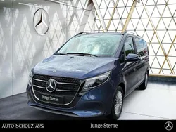 Sodalithblau met. Gebraucht 2024 Mercedes V220 Style Van / Kleinbus | 58.206 € (Teuer)