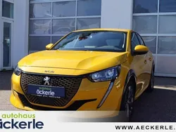 Gelb Gebraucht 2021 Peugeot e-208 Allure Kleinwagen | 16.990 € (Fairer Preis)