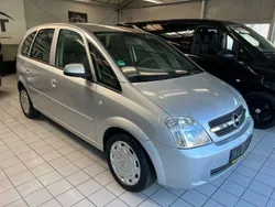 Silber Gebraucht 2005 Opel Meriva Edition Van / Kleinbus | 2.990 € (Fairer Preis)