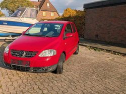 Rot Gebraucht 2008 VW Fox Kleinwagen | 1.600 € (Fairer Preis)