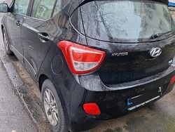 Schwarz Gebraucht 2015 Hyundai i10 Kleinwagen | 7.499 € (Guter Preis)