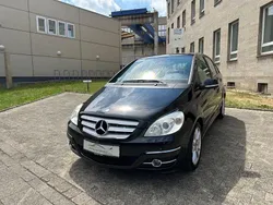 Schwarz Gebraucht 2009 Mercedes B180 Avantgarde Van / Kleinbus | 5.250 € (Superpreis)