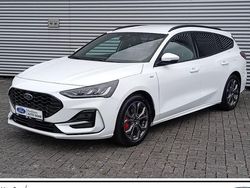 Weiß Neu 2025 Ford Focus ST-Line Limousine | 31.990 € (Fairer Preis)