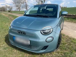 Blau Gebraucht 2021 Fiat 500e Passion Cabrio | 17.000 € (Superpreis)