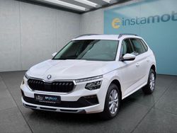 Weiß Gebraucht 2024 Skoda Kamiq Selection SUV | 22.649 € (Fairer Preis)