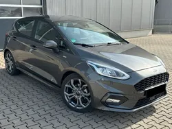 Grau Gebraucht 2020 Ford Fiesta S Kleinwagen | 14.500 € (Guter Preis)