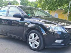 Schwarz Gebraucht 2012 Kia Ceed Edition 7 Limousine | 4.890 € (Guter Preis)