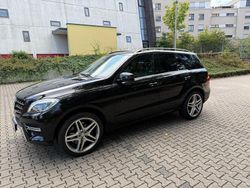 Schwarz Gebraucht 2013 Mercedes ML350 SUV | 20.350 € (Fairer Preis)