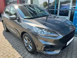 Grau Gebraucht 2021 Ford Kuga ST SUV | 24.990 € (Etwas zu teuer)