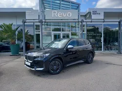 Black sapphire metallic Gebraucht 2023 BMW iX1 xLine SUV | 41.780 € (Fairer Preis)
