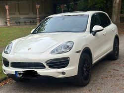 Weiß Gebraucht 2011 Porsche Cayenne SUV | 19.900 € (Etwas zu teuer)