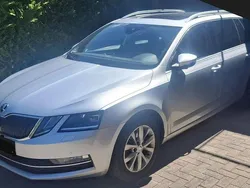 Silber Gebraucht 2018 Skoda Octavia G-TEC Style Kombi | 13.999 € (Fairer Preis)