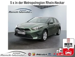 Grün Neu 2024 Kia Ceed Vision Limousine | 22.689 € (Etwas zu teuer)