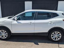 Weiß Gebraucht 2014 Nissan Qashqai Acenta SUV | 10.650 € (Etwas zu teuer)