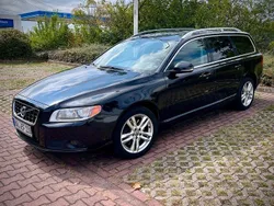 Schwarz Gebraucht 2012 Volvo V70 Summum Kombi | 8.350 € (Guter Preis)