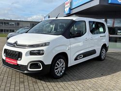 Weiß Gebraucht 2022 Citroën Berlingo Feel Van / Kleinbus | 21.990 € (Teuer)