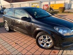Schwarz Gebraucht 2006 Opel Astra GTC Coupé | 2.000 € (Fairer Preis)