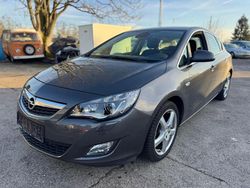 Grau Gebraucht 2009 Opel Astra Kombi | 5.900 €