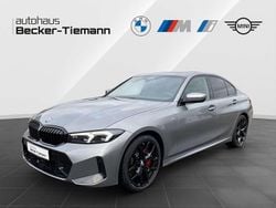 Grau Gebraucht 2024 BMW 330 M Sport Limousine | 61.110 €