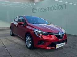 Rot Gebraucht 2020 Renault Clio V Experience Limousine | 12.390 € (Fairer Preis)