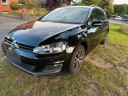 Schwarz Gebraucht 2017 VW Golf VII Kombi | 5.850 €