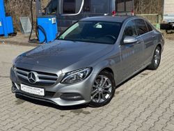 Grau Gebraucht 2015 Mercedes C220 Avantgarde Limousine | 19.999 € (Teuer)