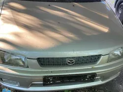 Silber Gebraucht 2000 Mazda Demio Kleinwagen | 1.800 €