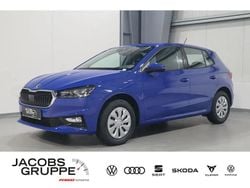 Blau Neu 2025 Skoda Fabia Essence Kleinwagen | 17.284 € (Guter Preis)