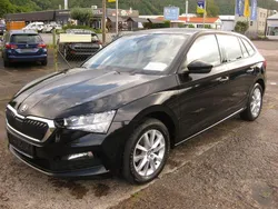 Schwarzmagic perleffekt (metallic) Gebraucht 2022 Skoda Scala Ambition Kleinwagen | 17.990 € (Fairer Preis)