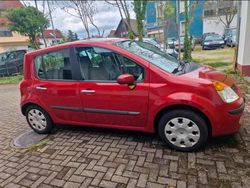 Rot Gebraucht 2005 Renault Modus Van / Kleinbus | 700 € (Guter Preis)