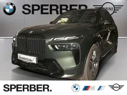 Grün Gebraucht 2024 BMW X7 M Sport SUV | 90.960 €