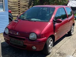 Violett Gebraucht 2003 Renault Twingo Dynamique Kleinwagen | 1.150 € (Guter Preis)